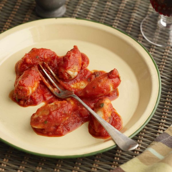 Comment organiser un dîner à thème provençal avec des produits du terroir?